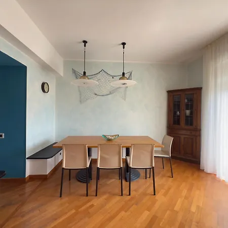 Apartment Brezza Di Levante *