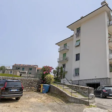 Brezza Di Levante Apartment *