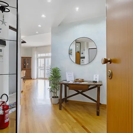 Brezza Di Levante Apartment *
